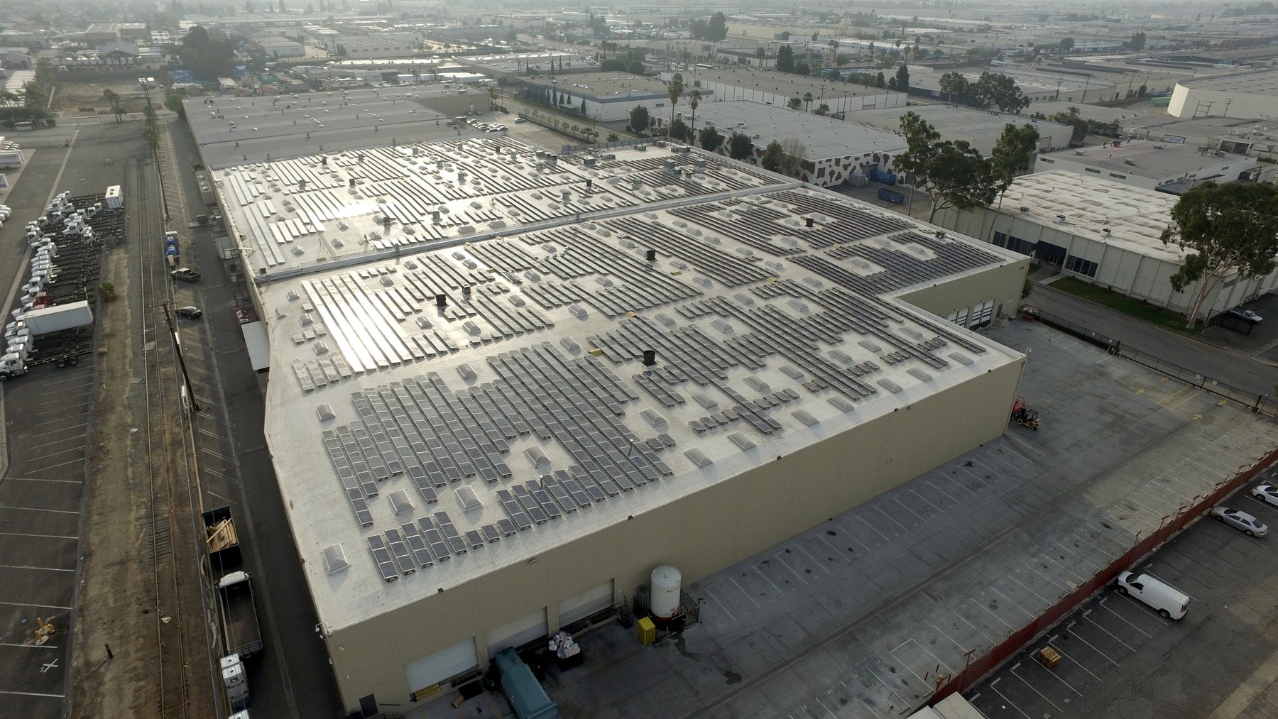 Wilbur Curtis manufacturing rooftop solar array